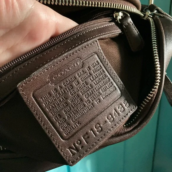 2001 Coach Shoulder Bag - Picture 5 of 6
